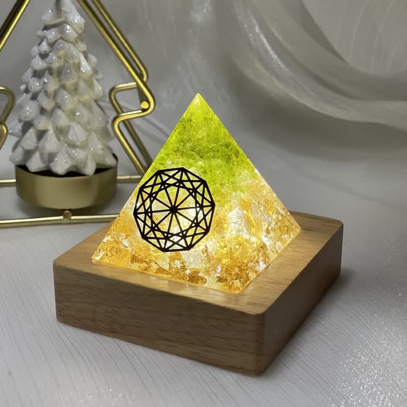 【白水晶+橄欖石+黃水晶】奧根能量塔Orgonite (6cm/5cm)