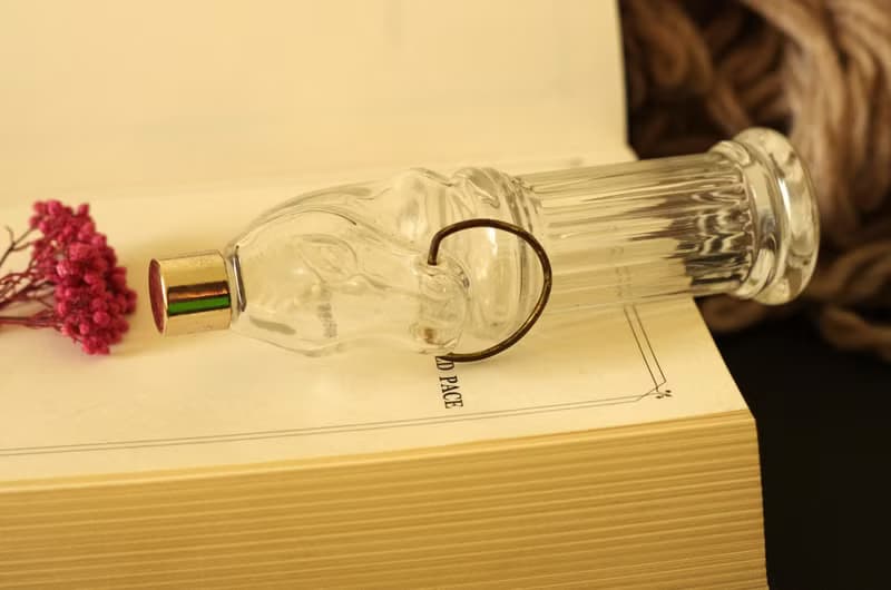 古董AVON 1970~1980年馬透明玻璃小罐子/香水罐 W636
