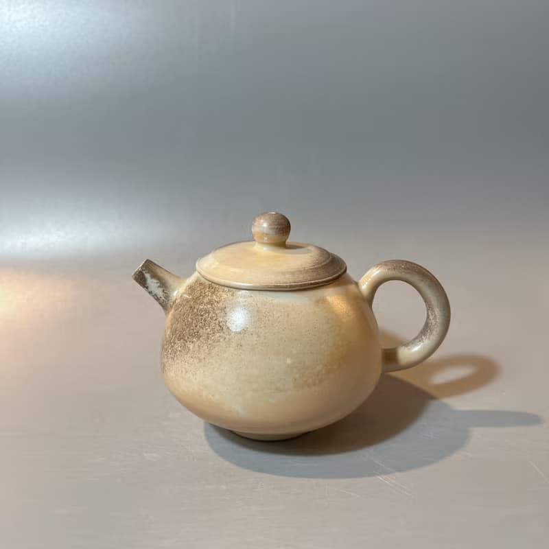 柴燒瓷土奶油系正把茶壺 / 柴燒茶具  / 小平凡手作