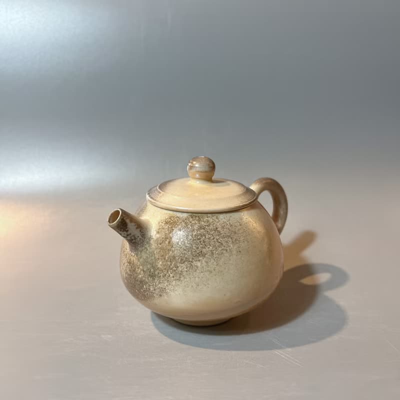 柴燒瓷土奶油系正把茶壺 / 柴燒茶具  / 小平凡手作