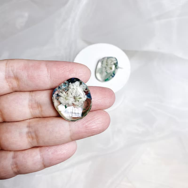 洸波 • 押花手工耳環