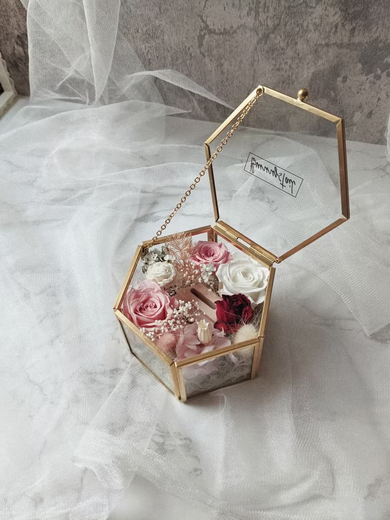 【DIY手作】六角中型永生花戒盒 戒座/永生花/實用