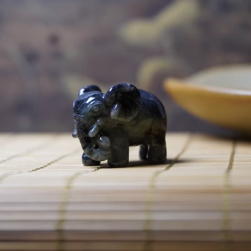 【吉象如意】烏雞翡翠大象擺飾 | 天然緬甸玉A貨翡翠 | 送禮