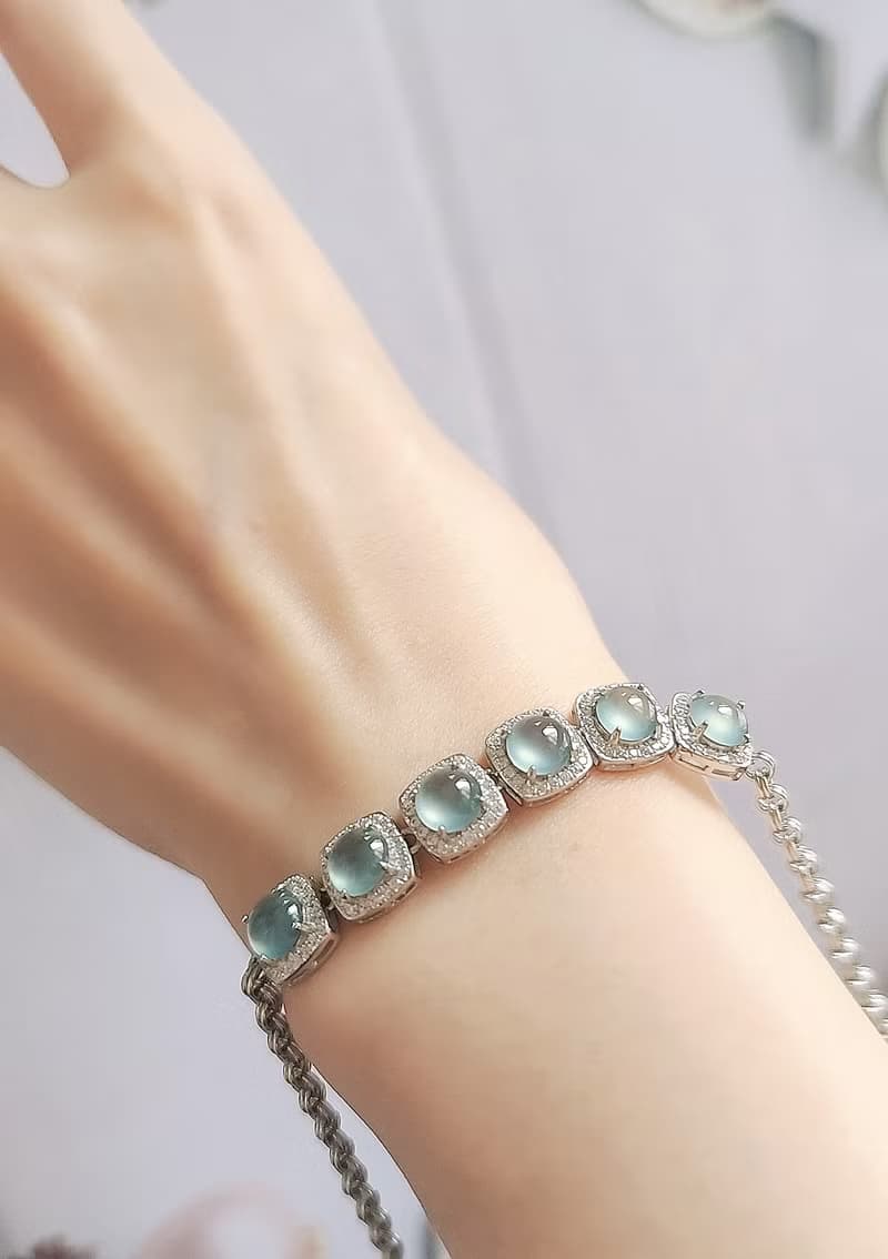 財水|高貴夢幻高冰玻藍剛大蛋面|A貨翡翠純銀方糖多顆手鏈