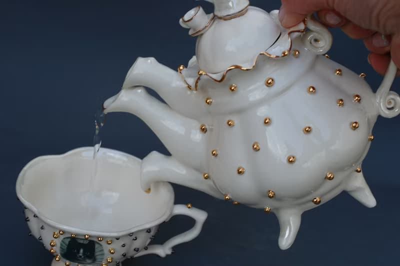 三嘴茶壺 瘋狂茶會 愛麗絲夢遊仙境 手工瓷茶壺