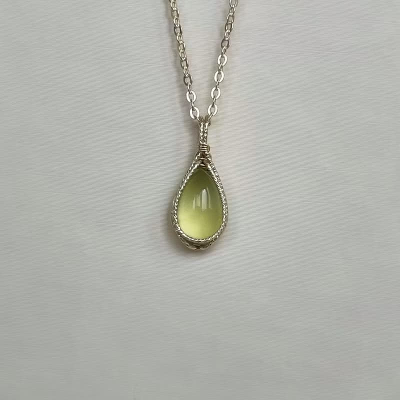 水滴葡萄石吊墜 簡約鑲嵌天然葡萄石項鍊墜 純銀葡萄石吊墜