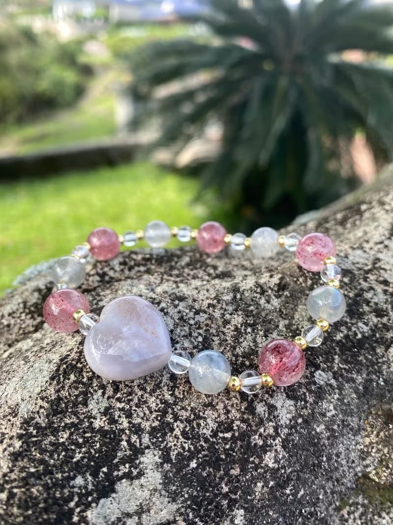 珊瑚紫愛心草莓晶灰月光手串手鍊