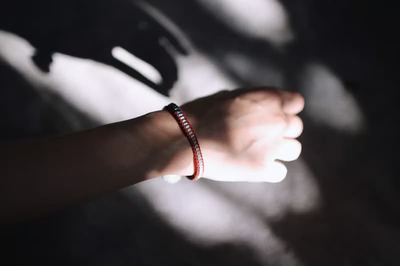 手工刺繡球銀飾手鍊