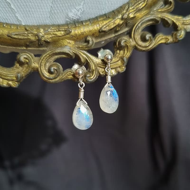 Rainbow Moonstone Moonlight Silver Earring Necklace Set