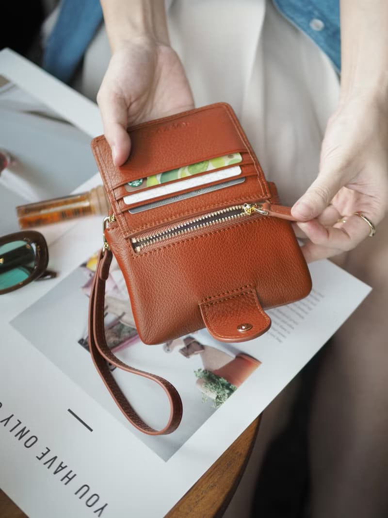 Mary (Caramel) : Mini wallet, short wallet, cow leather, Brown-Orange, Zip pouch