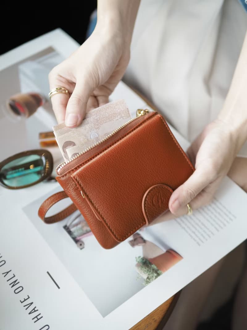 Mary (Caramel) : Mini wallet, short wallet, cow leather, Brown-Orange, Zip pouch