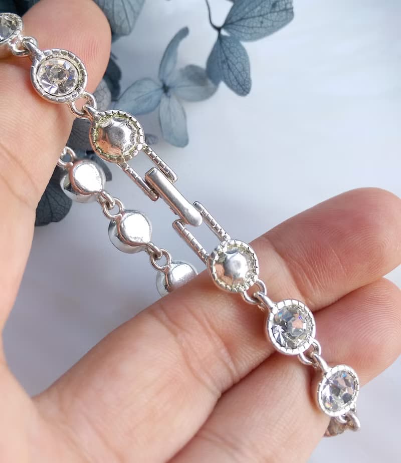 【西洋古董飾品 】AVON 銀色調 圓鑽 都會氣質 手鍊