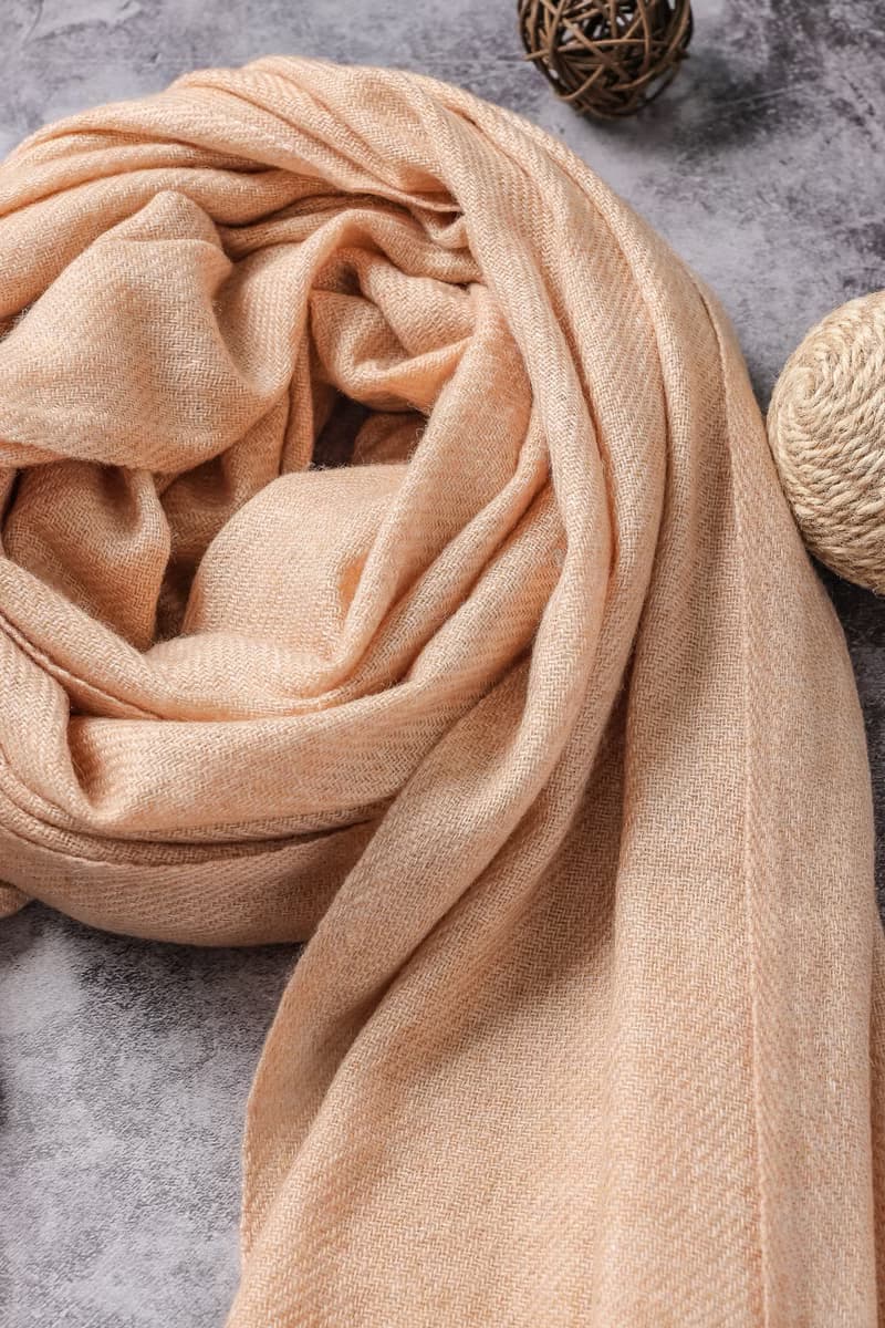 【經典喀什米爾羊毛圍巾】原色 香檳奶茶色 輕薄舒適 男女適用