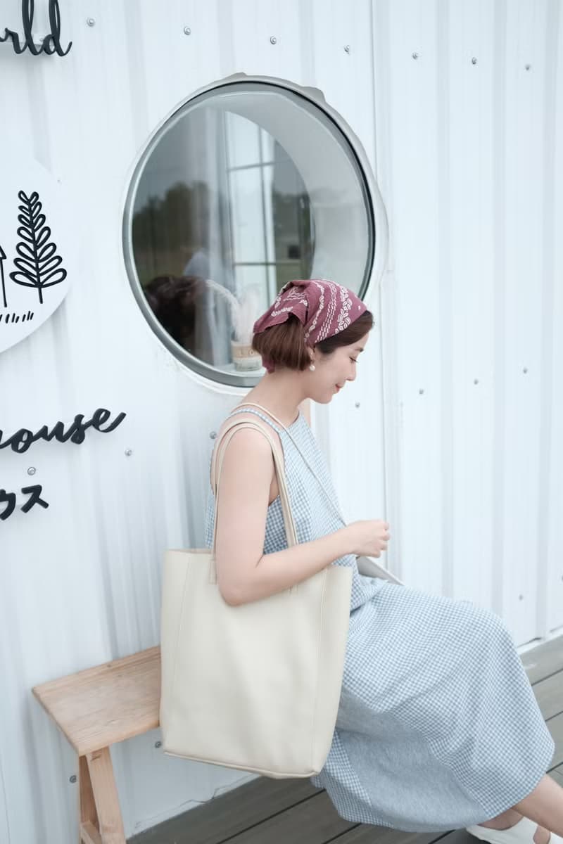 斜挎包  WHITEOAKFACTORY Denise bag - Light beige
