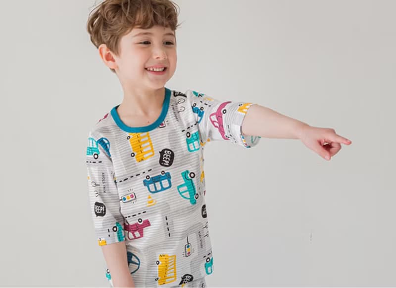 汽車噗噗日常-輕透空氣衣七分袖韓國童裝-K16507