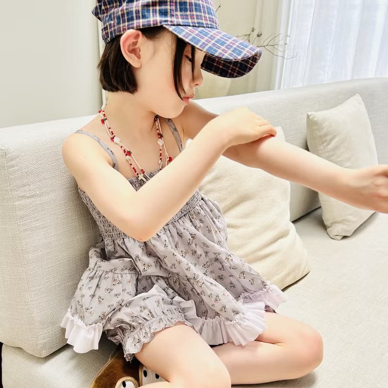 夏季小碎花淑女背心上衣 / 童裝