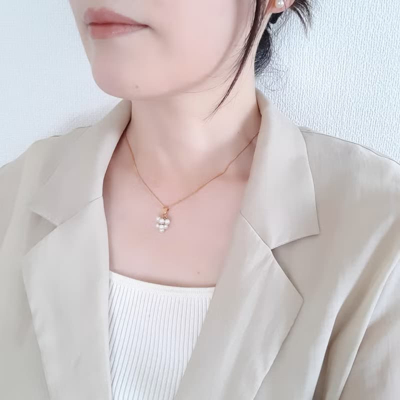 K18　ペンダント　ぶどう　ベビーパール　あこや真珠　チェーンネックレス　パールネックレス　日本の真珠　pearl necklace　珍珠項鍊　珍珠项链　진주