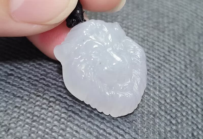 【親翠】天然翡翠 白冰嬌感果凍底獅頭調節式繩鏈　翡翠動物園