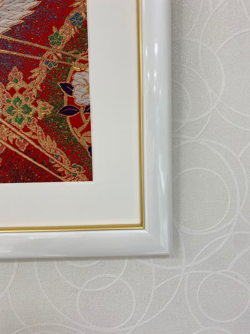 きものからつくるアートパネル019　鶴　1点もの　壁掛け　和柄　吉祥文様　長寿祝い　和モダンインテリア　きものアート made in japan