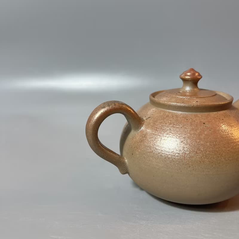 柴燒古樸落灰金彩茶壺 / 小平凡手作