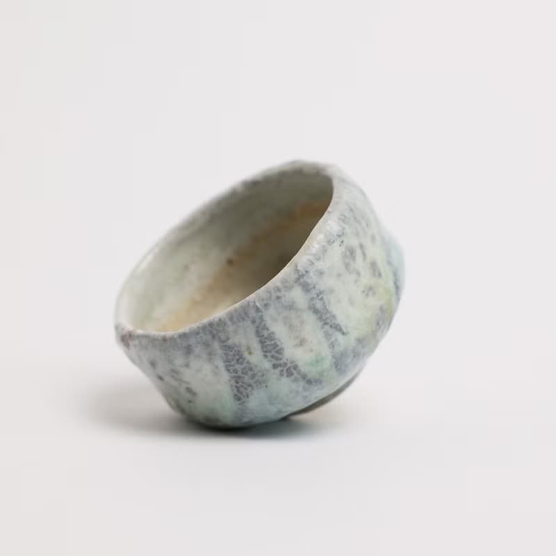 明芽窯 l 柴燒縮志野小茶碗 水藍 藍 縮釉 陶器 陶杯 陶藝品 T