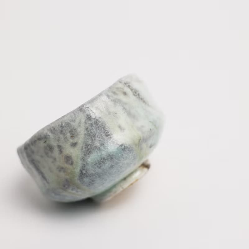 明芽窯 l 柴燒縮志野小茶碗 水藍 藍 縮釉 陶器 陶杯 陶藝品 T