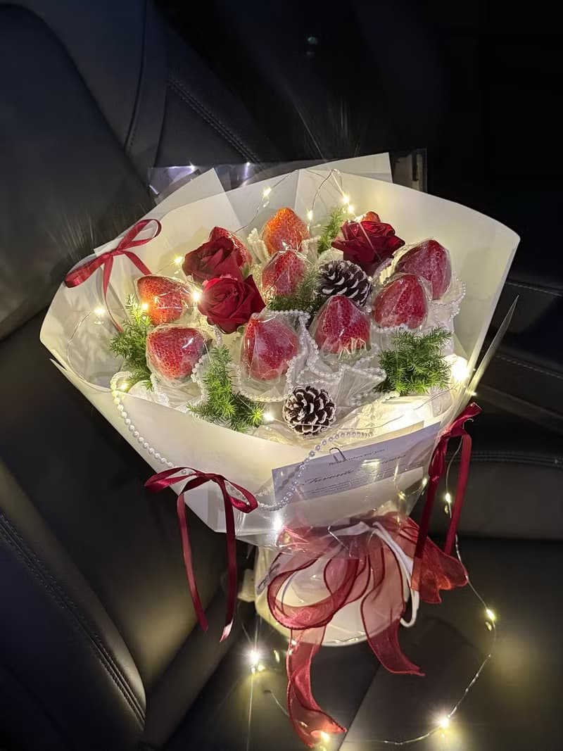 WANYI草莓玫瑰花束 不能莓有你 草莓花束 草莓花 鮮花 聖誕節