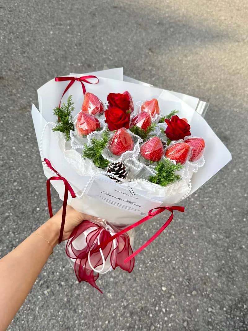 WANYI草莓玫瑰花束 不能莓有你 草莓花束 草莓花 鮮花 聖誕節