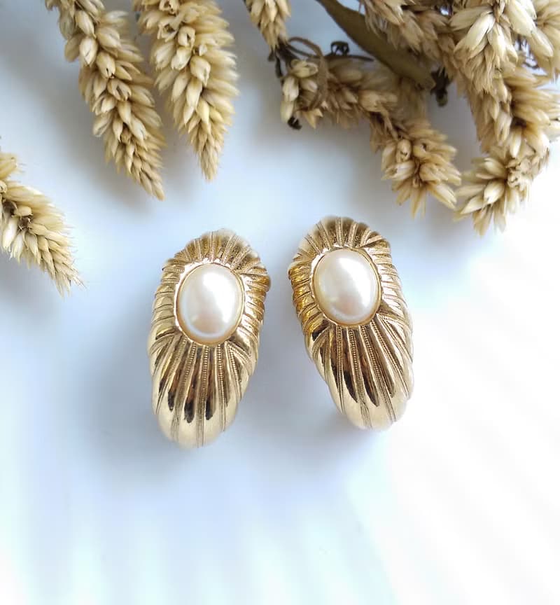 Vintage Jewelry 西洋古董飾品 優雅氣質 月形彎彎 仿珠 夾式耳環