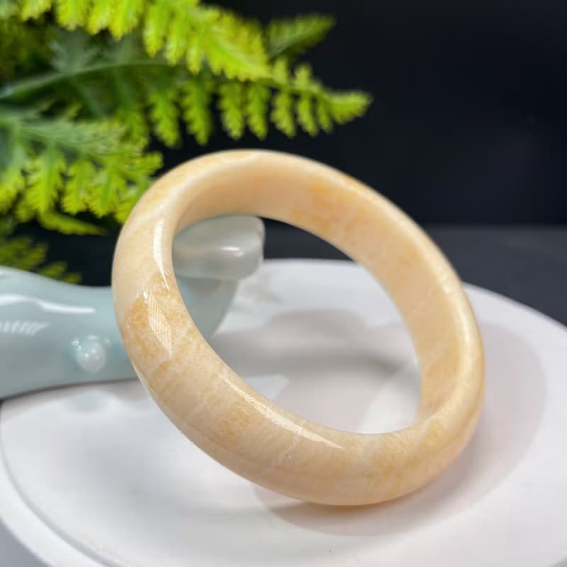 精品 黃色方解石手鐲 61MM 冰潤高瓷玉化雙天眼千層 財氣調和脈輪