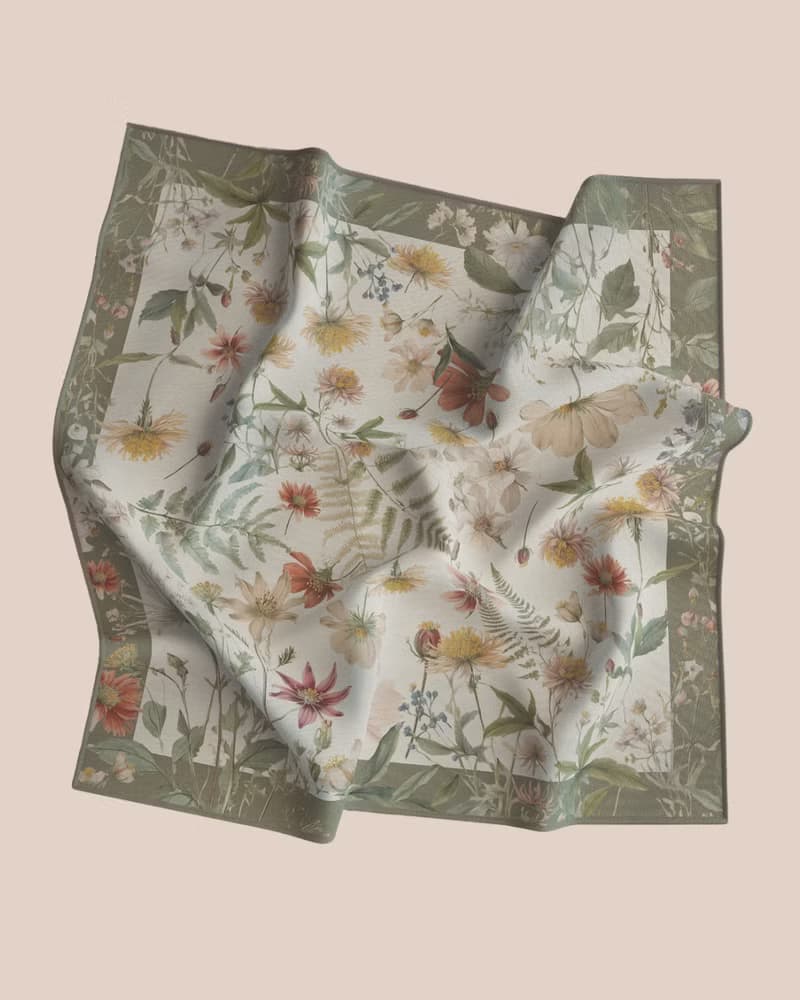 Baby WildFlower 迷你絲巾 50 × 50 公分