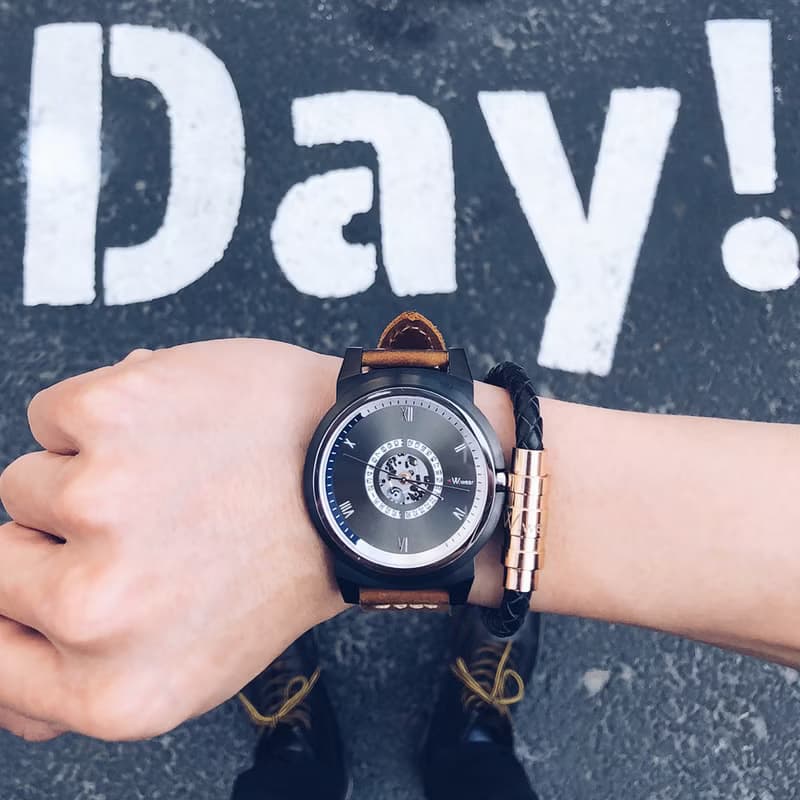 W.wear 裸露機芯石英手錶 - 銀灰