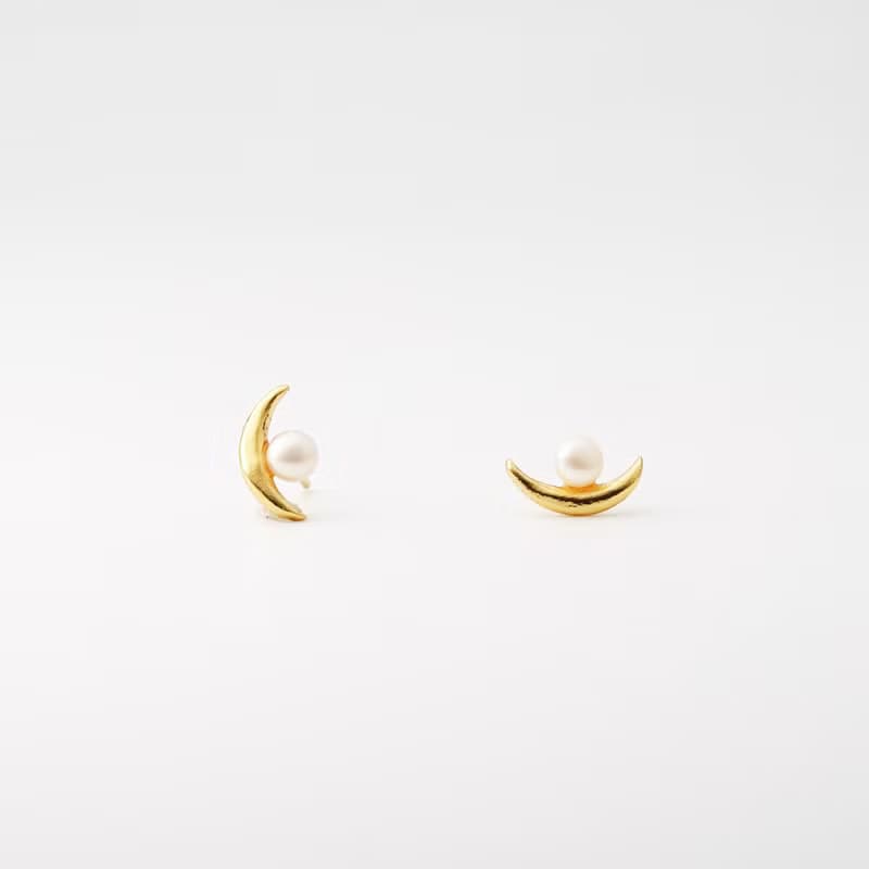 Luna | 月亮天然珍珠耳釘