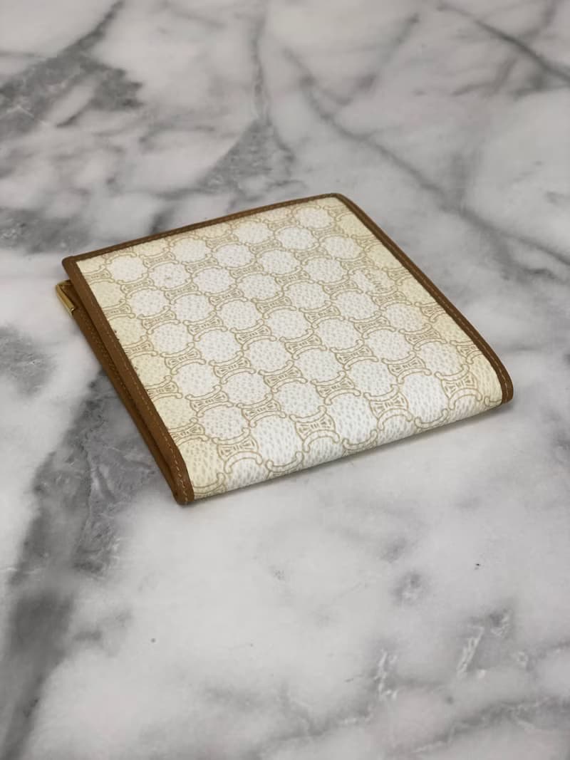 【 日本直送　名牌中古包 】CELINE セリーヌ マカダム 財布 ホワイト レザー 二つ折り財布 vintage ヴィンテージ オールド 2psvih