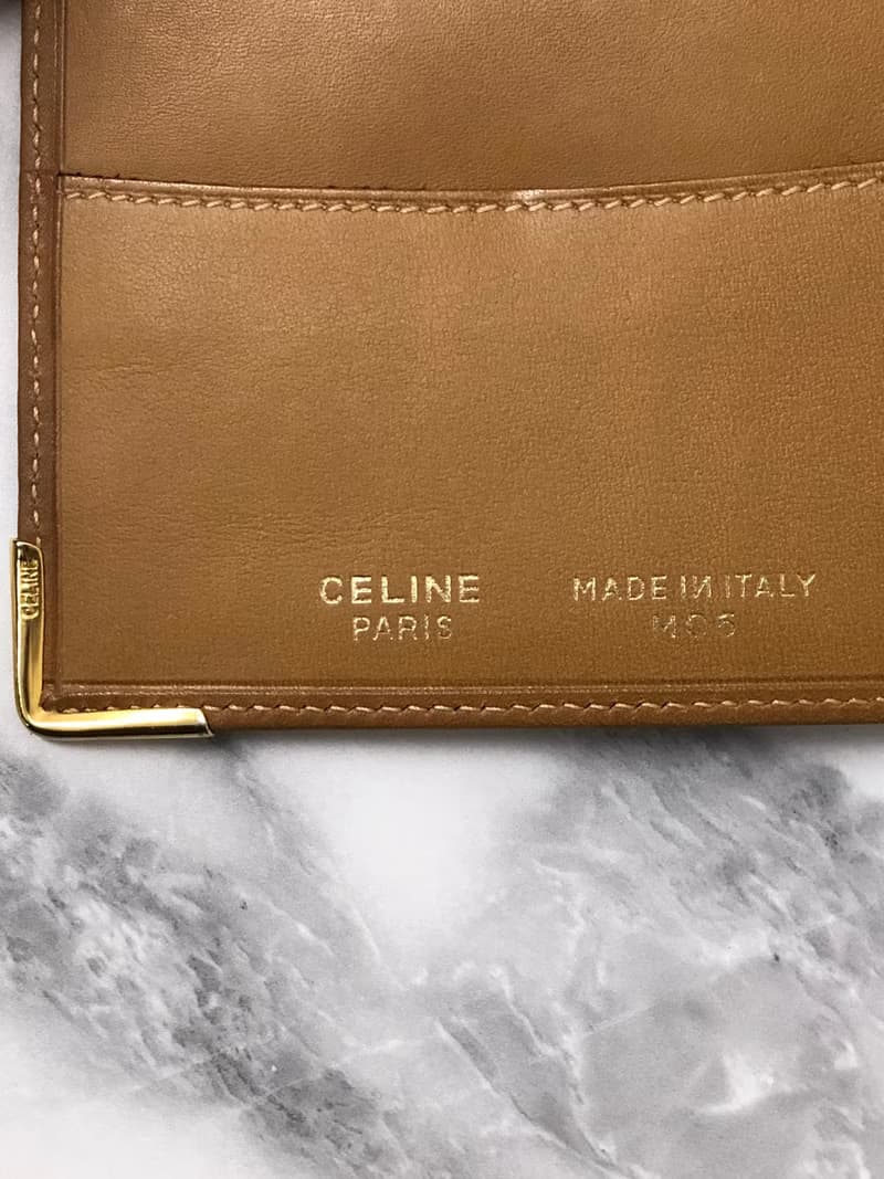 【 日本直送　名牌中古包 】CELINE セリーヌ マカダム 財布 ホワイト レザー 二つ折り財布 vintage ヴィンテージ オールド 2psvih