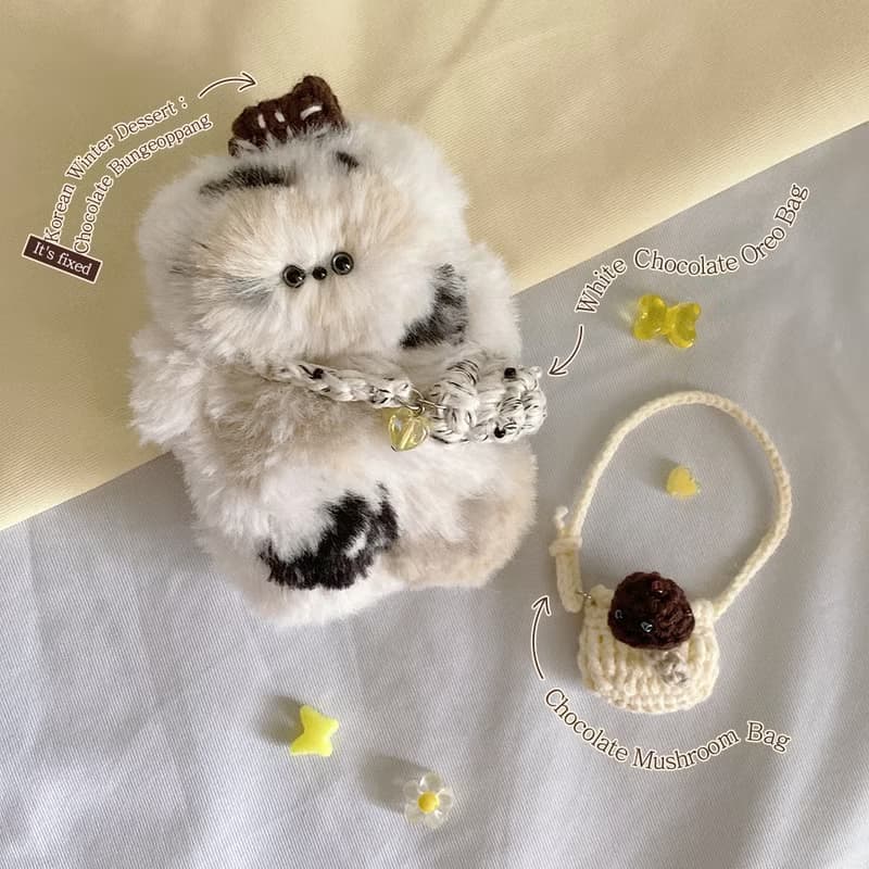 Cat keychain charm crochet doll : White Chocolate (Includes 2 bags)
