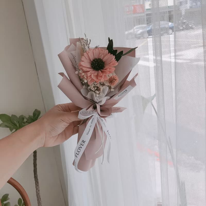 霧粉單朵非洲菊花束