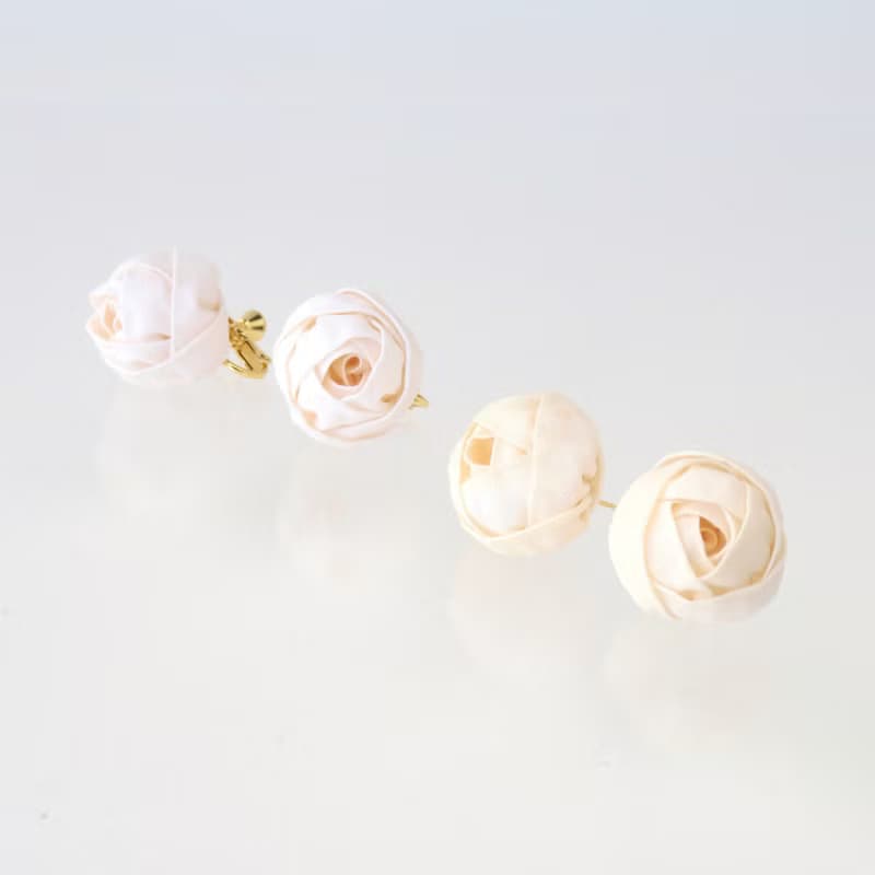 芍薬のつぼみのピアス・イヤリング/きものアップサイクルアクセサリー