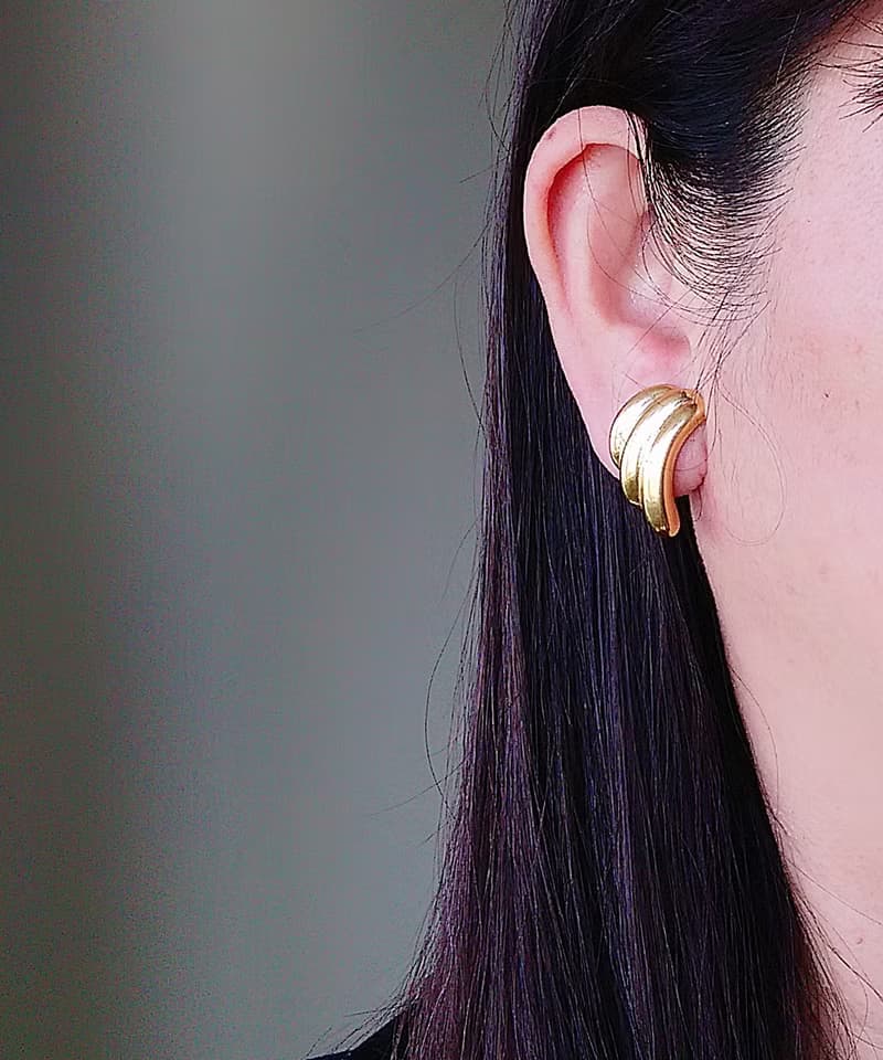 vintage jewelry  NAPIER 立體金色羽翼 夾式耳環