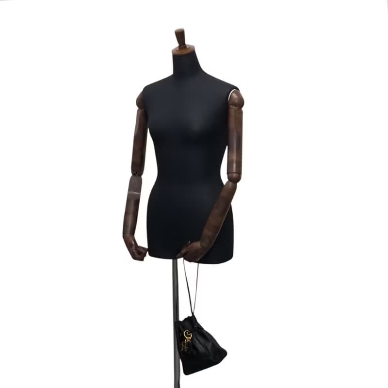 【 日本直送　名牌中古包 】Christian Dior クリスチャン ディオール ハンドバッグ ブラック チャーム レザー ミニバッグ 巾着 vpeaup