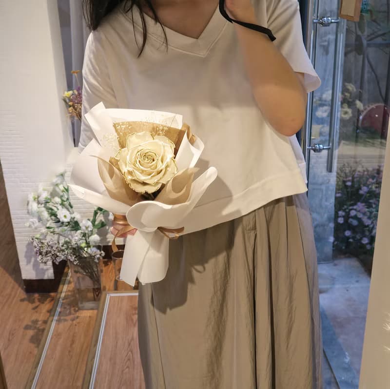 高人氣 厄瓜多永生玫瑰花束 新色登場 / 永生花 乾燥花 求婚 送禮