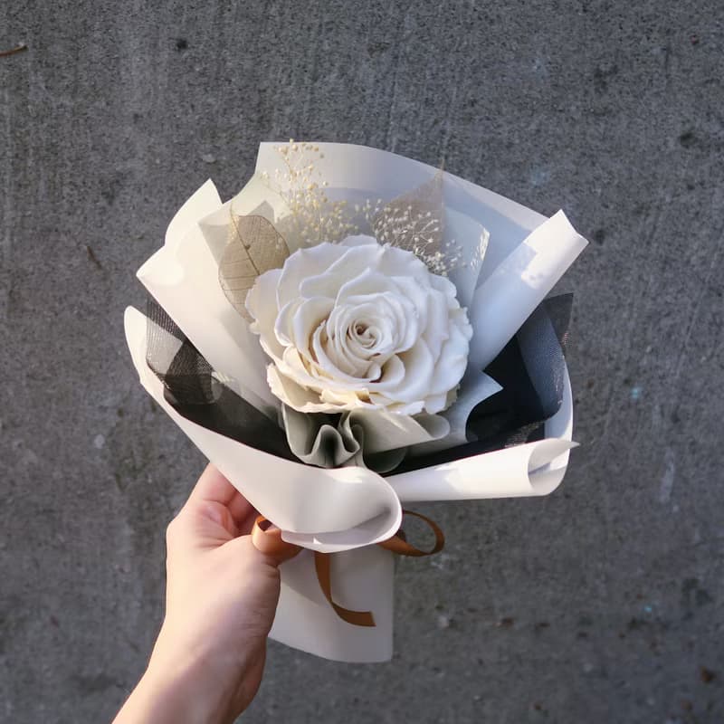 高人氣 厄瓜多永生玫瑰花束 新色登場 / 永生花 乾燥花 求婚 送禮