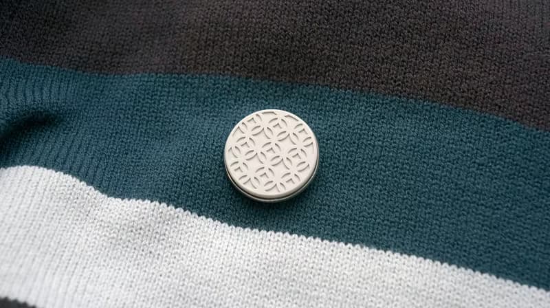古錢幣水泥胸針| 質感與生活的台灣味