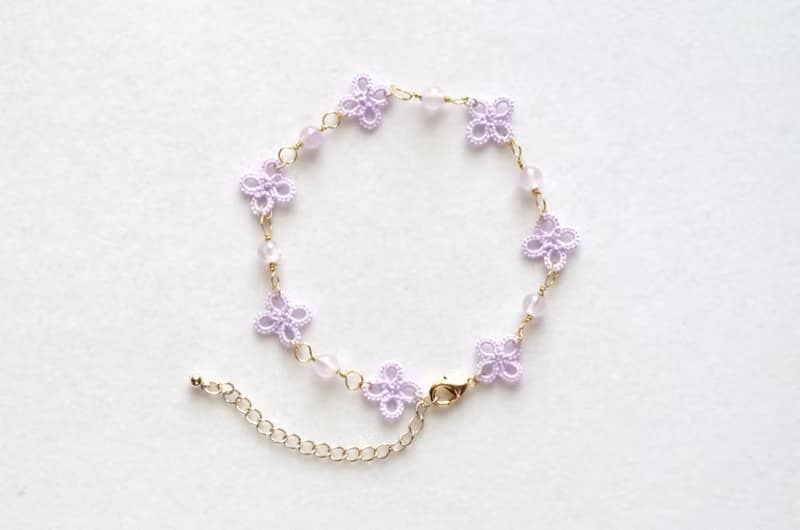 2月誕生石・タティングレースの小花とラベンダーアメジストのブレスレット