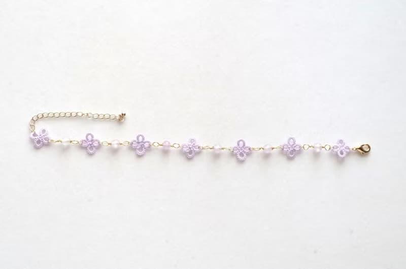 2月誕生石・タティングレースの小花とラベンダーアメジストのブレスレット