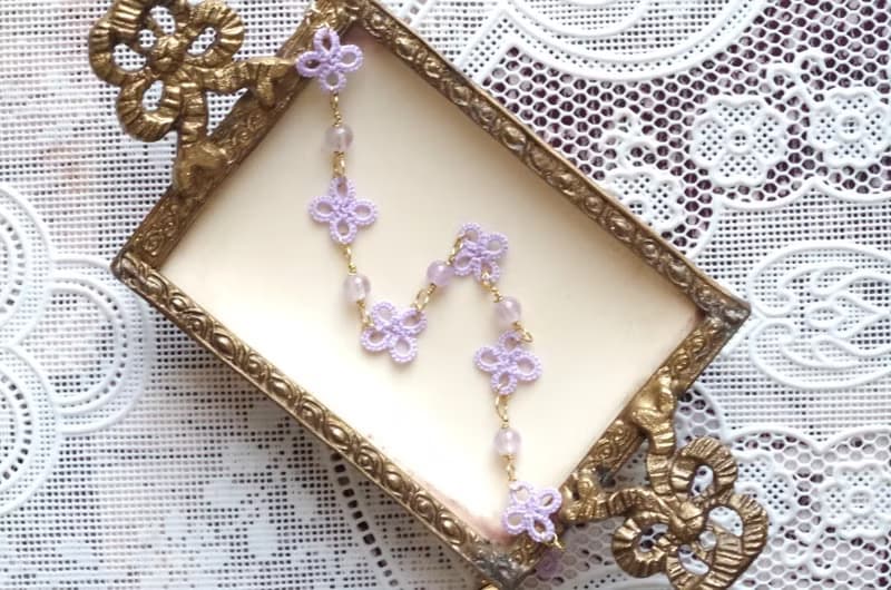2月誕生石・タティングレースの小花とラベンダーアメジストのブレスレット
