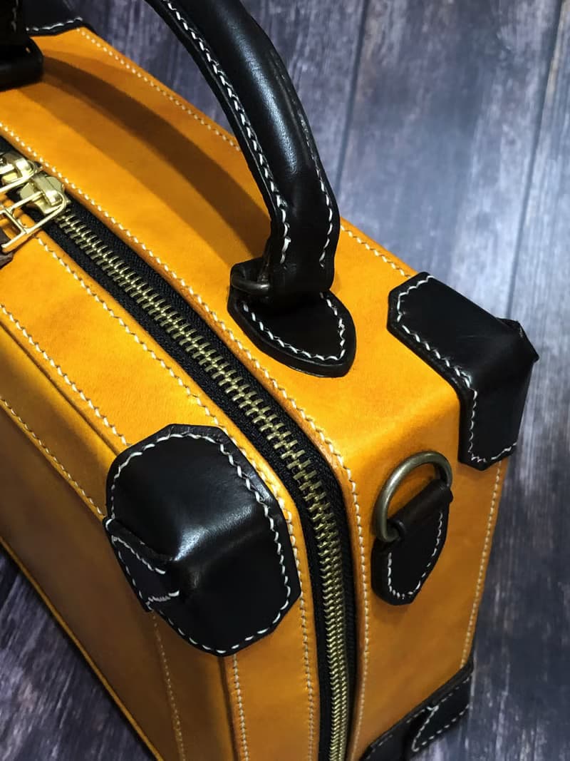 9吋植鞣牛皮側肩背小行李箱 真皮手縫  手提包(商品不含小零錢包)