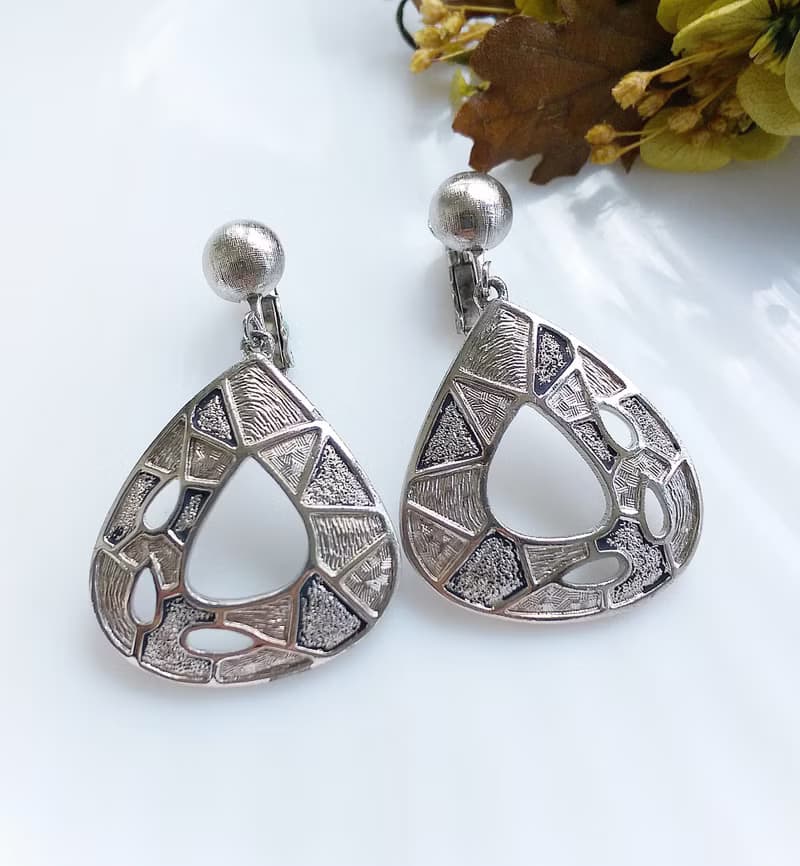 Vintage Jewelry 西洋古董飾品 EMMONS 垂墜刷紋 夾式耳環
