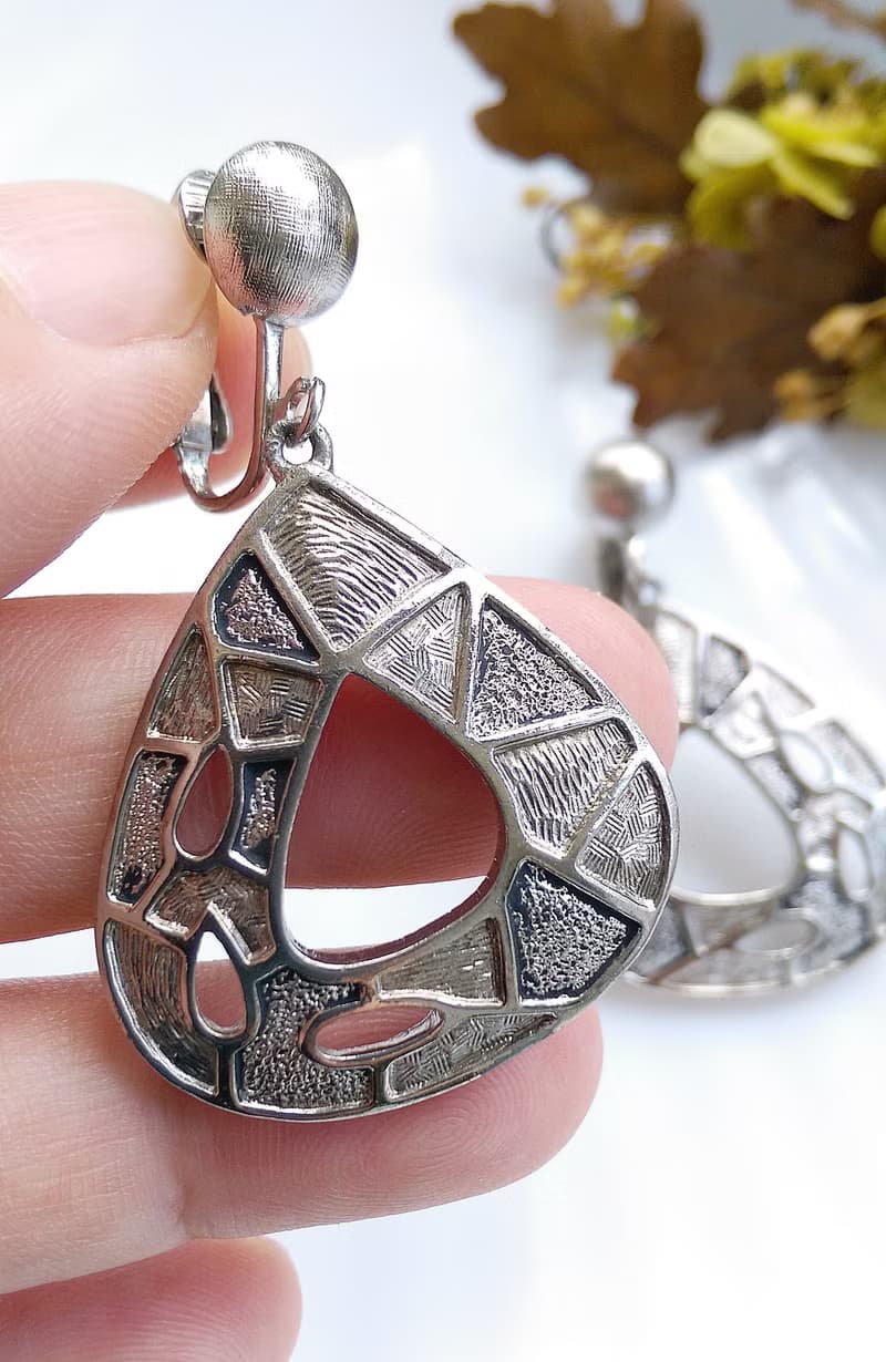 Vintage Jewelry 西洋古董飾品 EMMONS 垂墜刷紋 夾式耳環