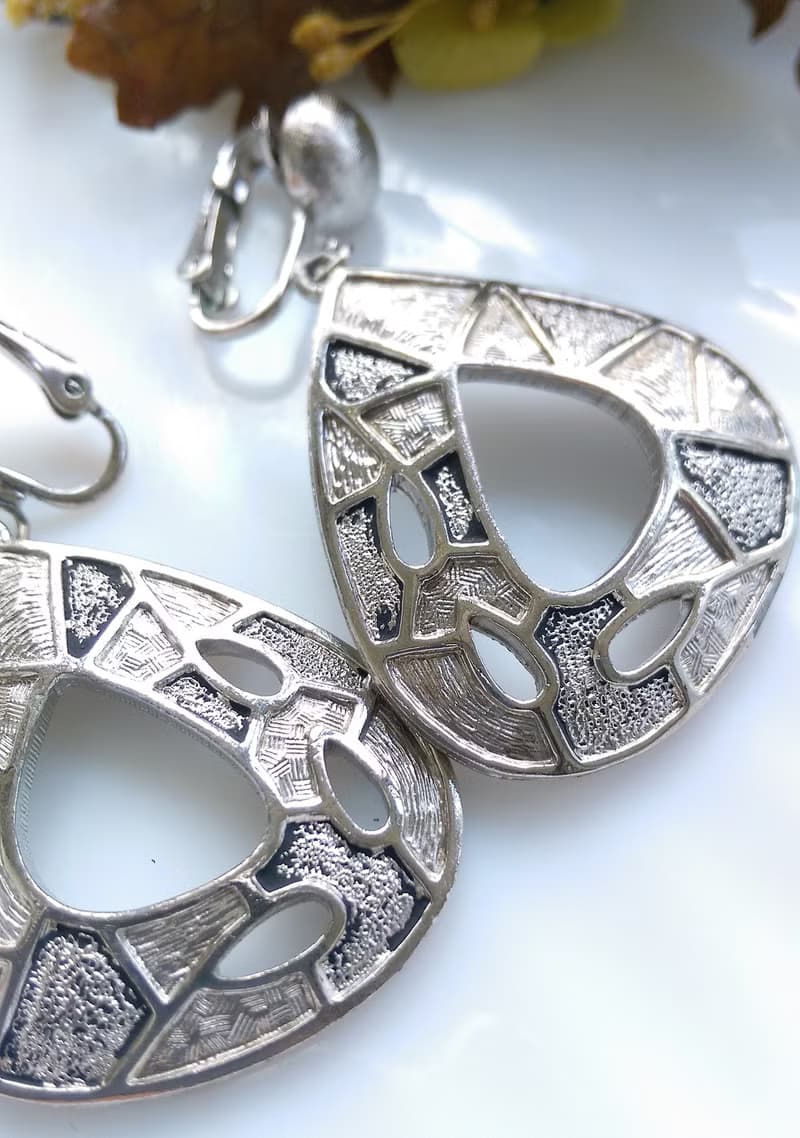 Vintage Jewelry 西洋古董飾品 EMMONS 垂墜刷紋 夾式耳環